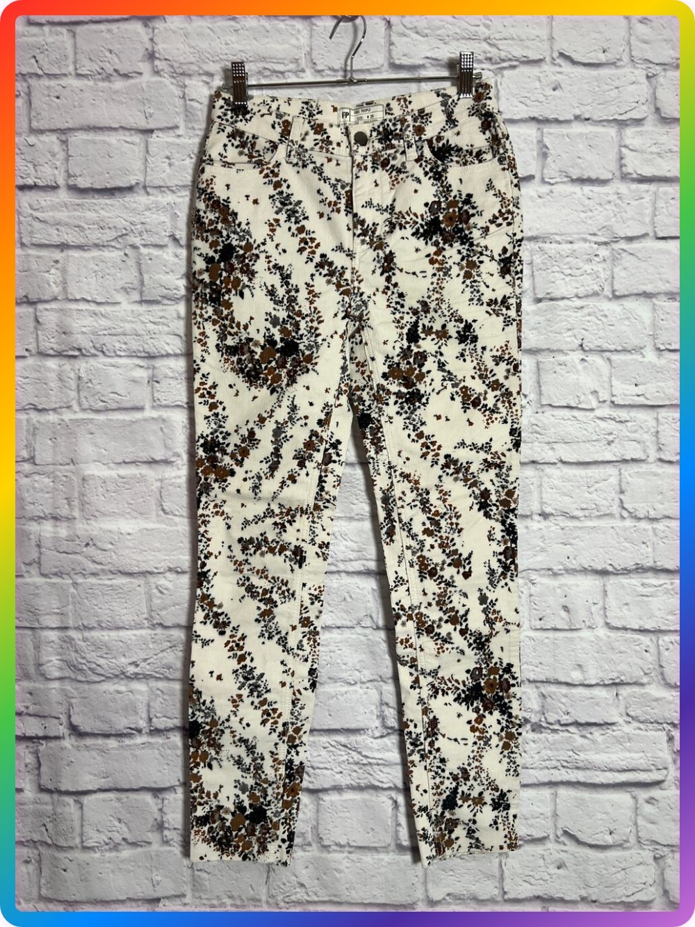 Free People Printed Corduroy Skinny Pants SIZE 26 White Floral STAIN